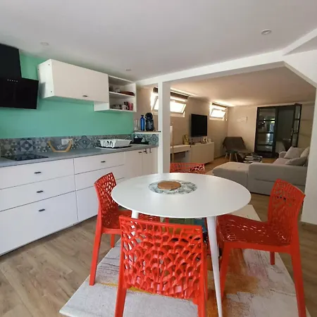 דירה Cozy Space With Private Jacuzzi & Pool, Annecy *